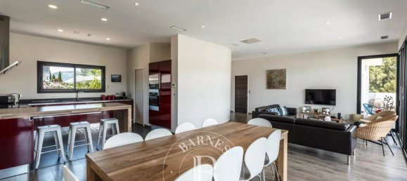 5 bedrooms Villa in Vico, France No. 299135 7