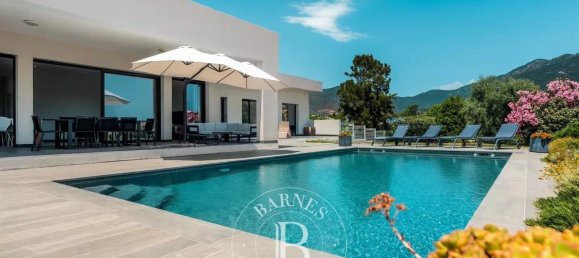 5 bedrooms Villa in Vico, France No. 299135 2