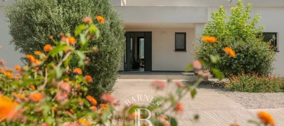 5 bedrooms Villa in Vico, France No. 299135 17