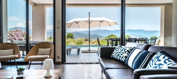 5 bedrooms Villa in Vico, France No. 299135 4