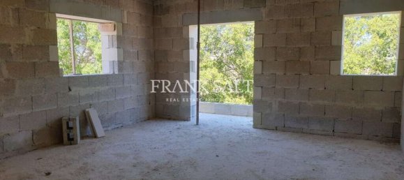 Apartamento de 3 dormitorios en Burmarrad, Malta No. 1552 6