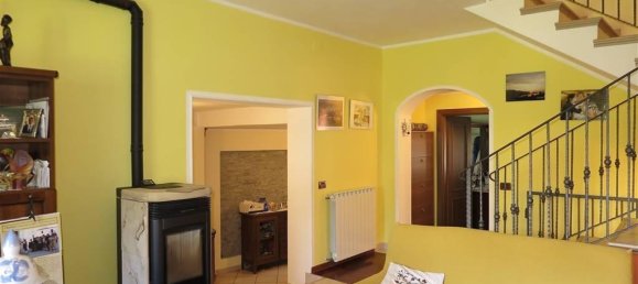 6 rooms Villa in Podenzana, Italy No. 134100 5