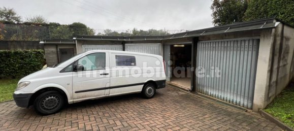 35m² Warehouse in Bussero, Italy No. 88742 2