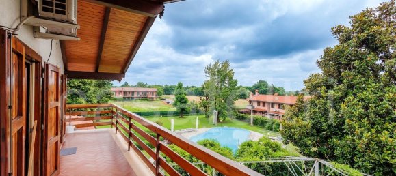 13-Zimmer Villa in Capriate San Gervasio, Italy, Nr. 189698 16