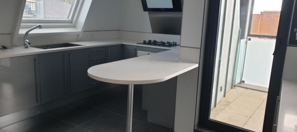 5 bedrooms Penthouse in Madrid, Spain No. 69520 20