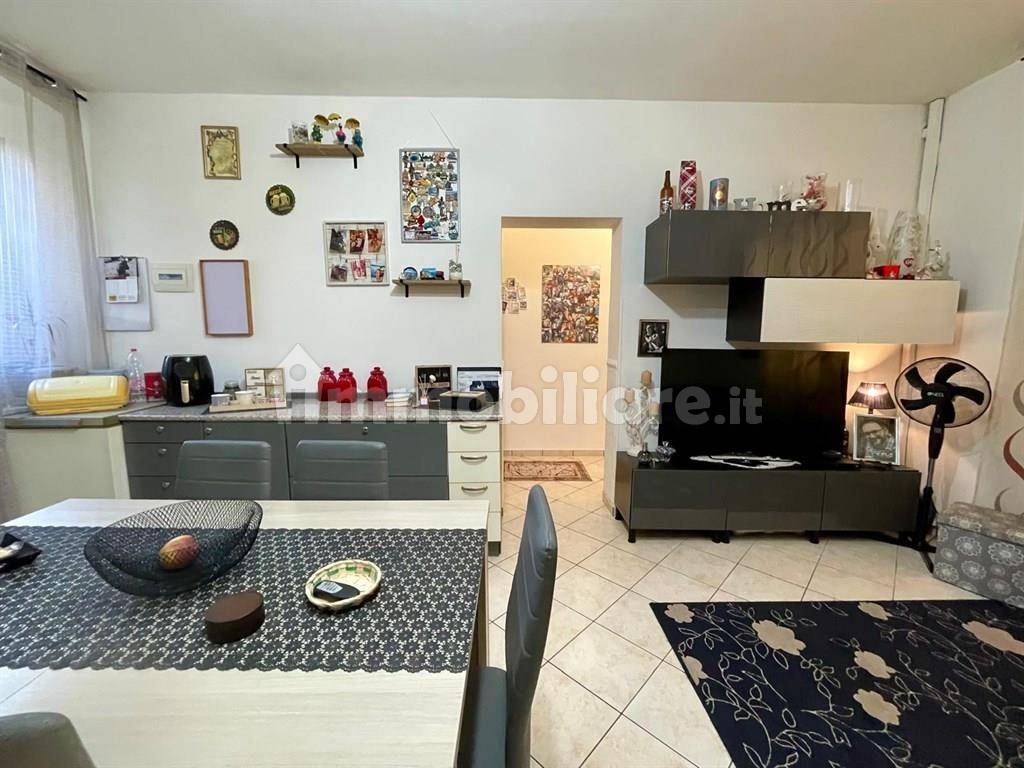 3 bedrooms Apartment in Azzate, Italy No. 283493