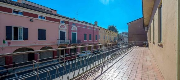 5-Zimmer Haus in Rolo, Italy, Nr. 17191 9