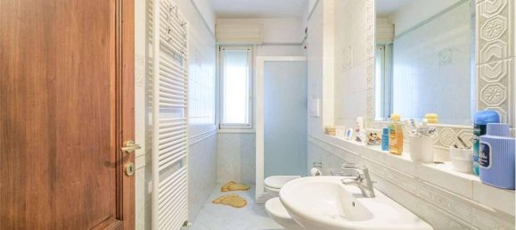 5-Zimmer Haus in Rolo, Italy, Nr. 17191 16