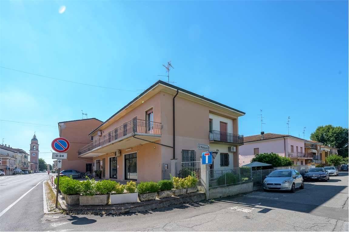 5-Zimmer Haus in Rolo, Italy, Nr. 17191