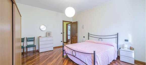 5-Zimmer Haus in Rolo, Italy, Nr. 17191 15