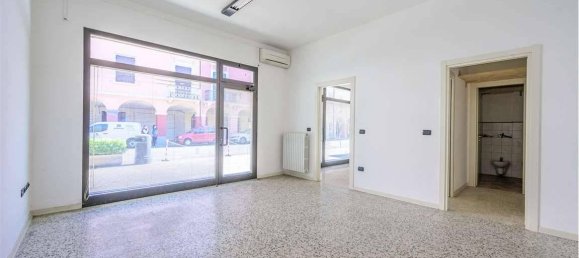 5-Zimmer Haus in Rolo, Italy, Nr. 17191 29