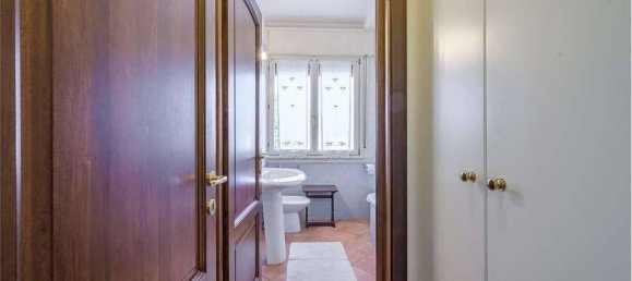 5-Zimmer Haus in Rolo, Italy, Nr. 17191 17