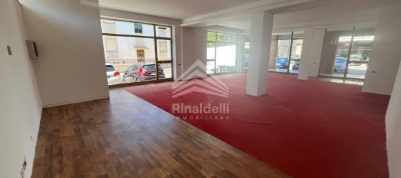 2 rooms Commercial property in Porto Sant'Elpidio, Italy No. 296418 5
