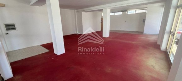 2 rooms Commercial property in Porto Sant'Elpidio, Italy No. 296418 3