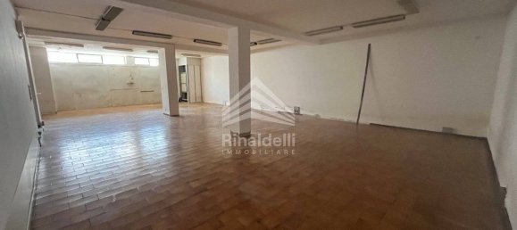 2 rooms Commercial property in Porto Sant'Elpidio, Italy No. 296418 7