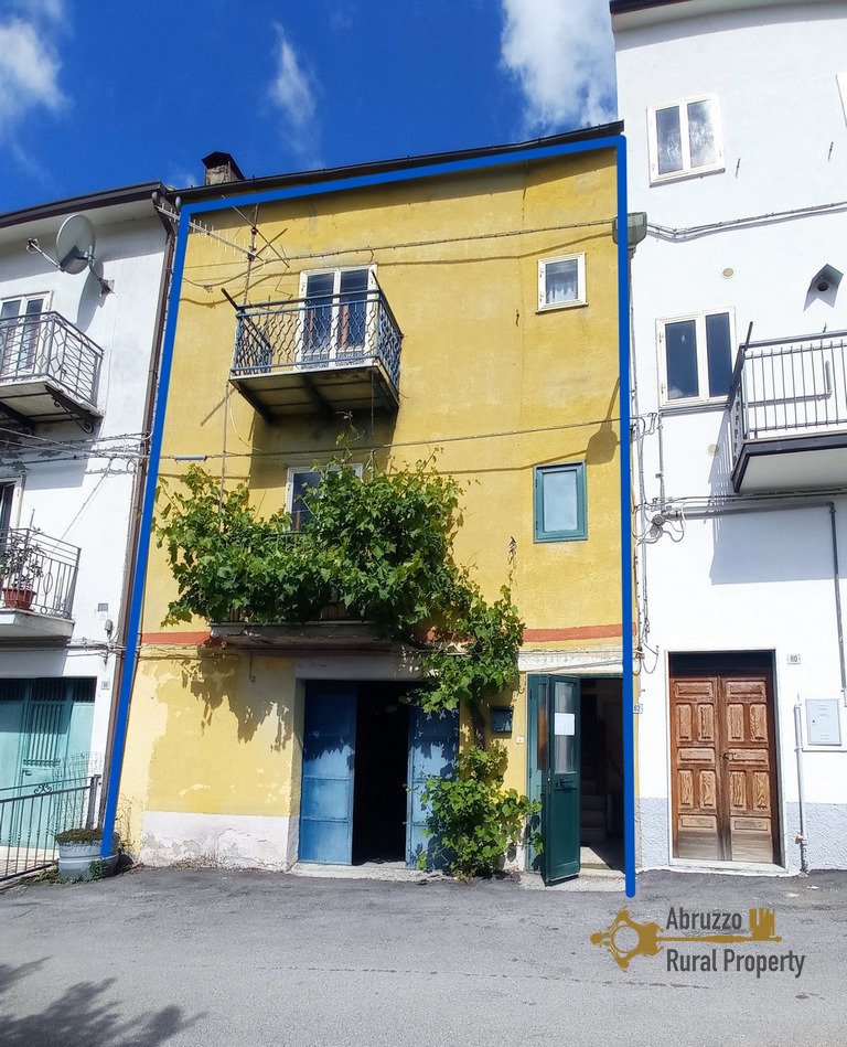 5 chambres Maison à Castiglione Messer Marino, Italy No. 319005