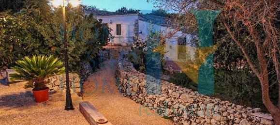 Casa de 8 divisões em Noto, Italy N.º 74216 8