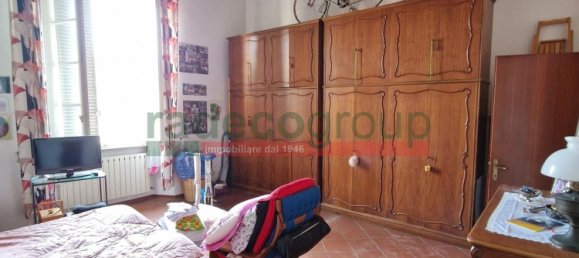 6 rooms Apartment in Livorno, Italy No. 146492 12