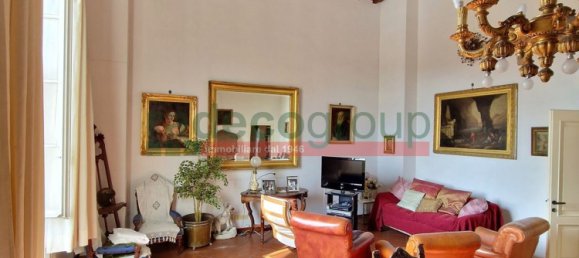 6 rooms Apartment in Livorno, Italy No. 146492 2
