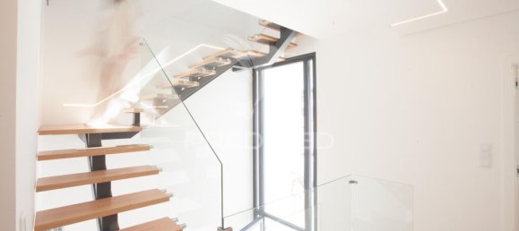 Вилла с 4 спальнями в Алмада, Португалия № 140016 15