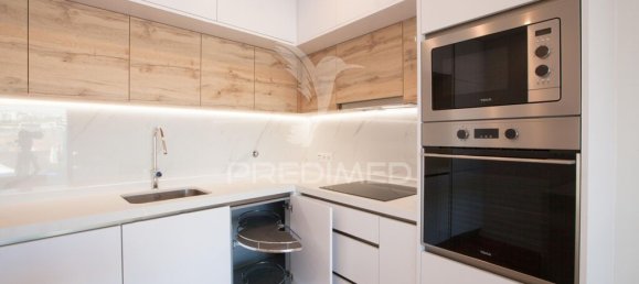 Вилла с 4 спальнями в Алмада, Португалия № 140016 12