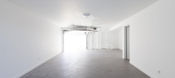 Вилла с 4 спальнями в Алмада, Португалия № 140016 18