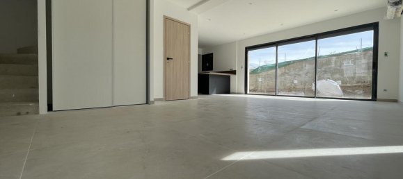 Casa de 3 dormitorios en Pont-de-Cheruy, France No. 330963 9