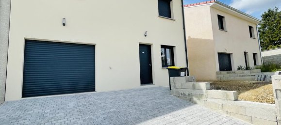 Casa de 3 dormitorios en Pont-de-Cheruy, France No. 330963 8