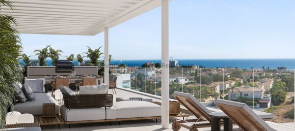 Villa de 5 dormitorios en Agios Tychonas, Cyprus No. 24392 8