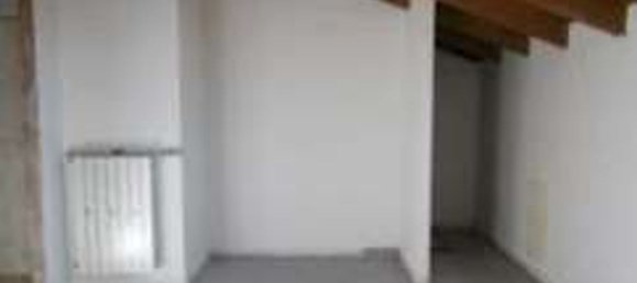 Квартира с 2 комнатами в Орнаго, Италия № 4103 9