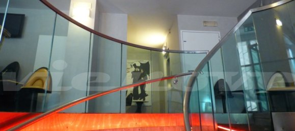 Propiedad comercial de 5 habitaciónes en Rome, Italy No. 222457 17