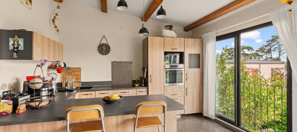 2 bedrooms Apartment in Rhone, France No. 339268 4