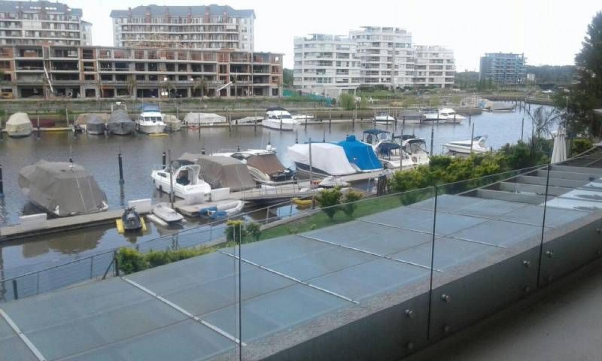 2 bedrooms Apartment in Tigre, Argentina No. 7563