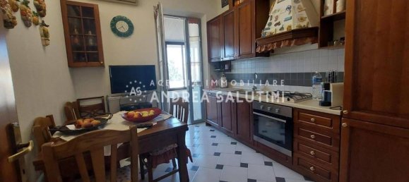 4 rooms Apartment in Pontedera, Italy No. 87111 8