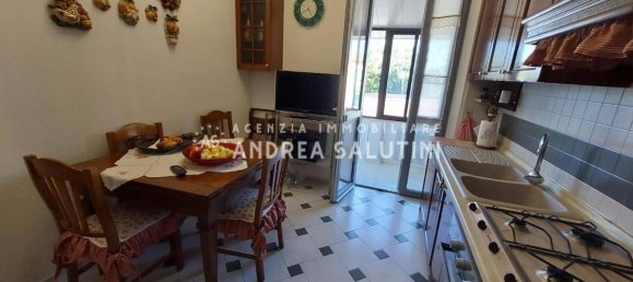 4 rooms Apartment in Pontedera, Italy No. 87111 12