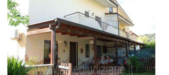 7 rooms Apartment in Settingiano, Italy No. 186103 10