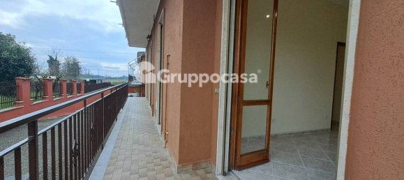 2 bedrooms Apartment in Magenta, Italy No. 100846 4