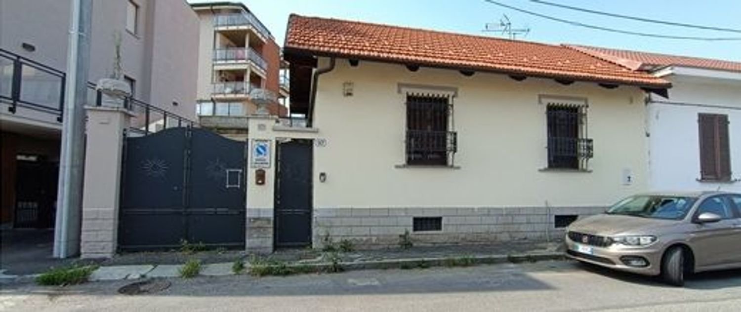 4-Zimmer Haus in Collegno, Italy, Nr. 10606