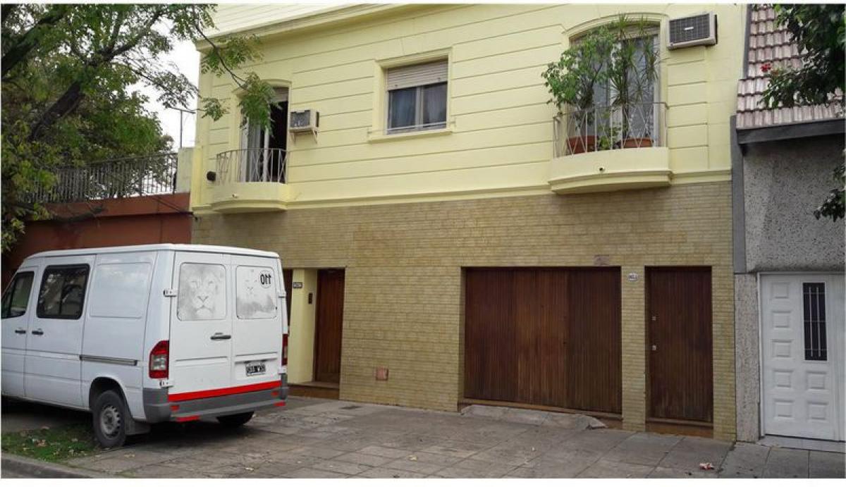 3 bedrooms Apartment in Tres de Febrero, Argentina No. 102164