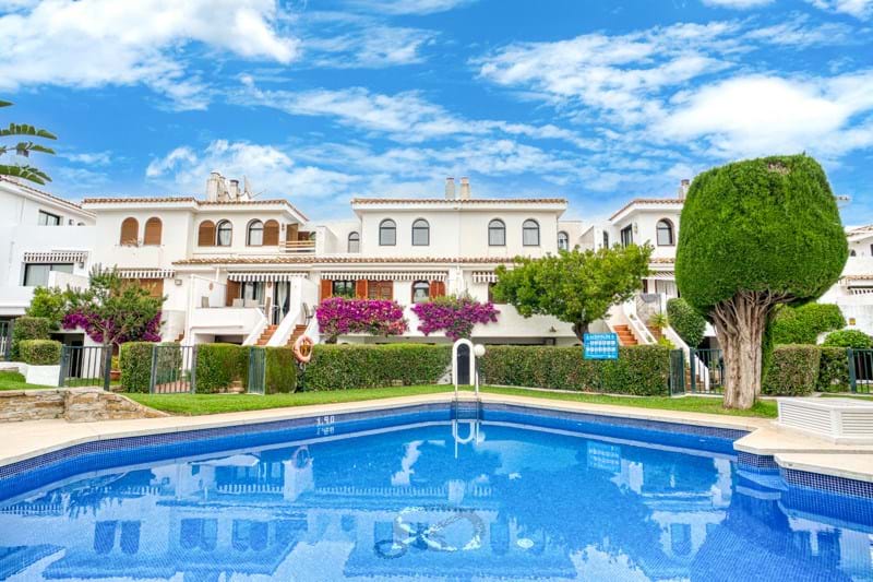 3 Schlafzimmer Stadthaus in Estepona, Spain, Nr. 155026