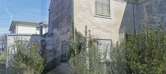 4 rooms House in Vicenza, Italy No. 18551 5
