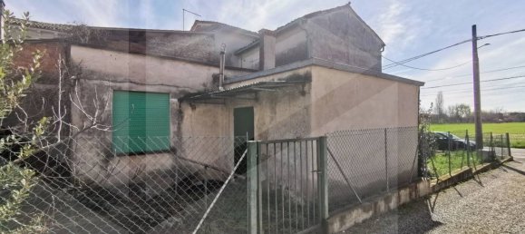 4 rooms House in Vicenza, Italy No. 18551 7