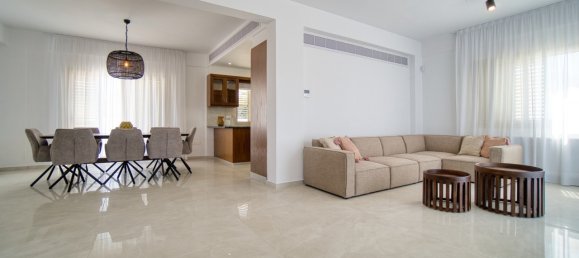 3 Schlafzimmer Haus in Kissonerga, Cyprus, Nr. 9714 3