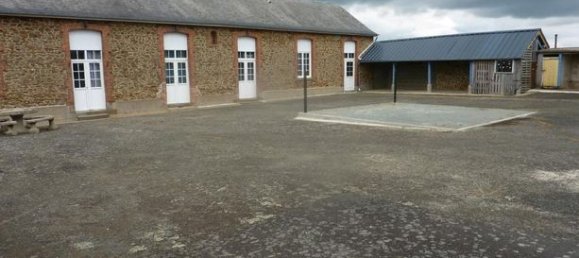 3 Schlafzimmer Haus in Mayenne, France, Nr. 305345 5