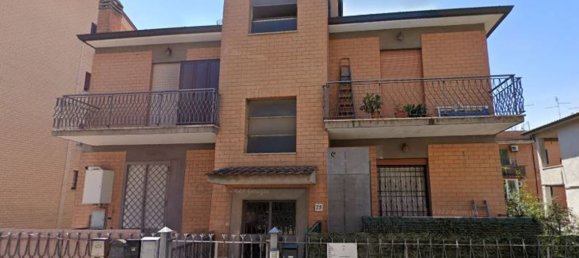 3 rooms Apartment in Rome, Italy No. 200346 3