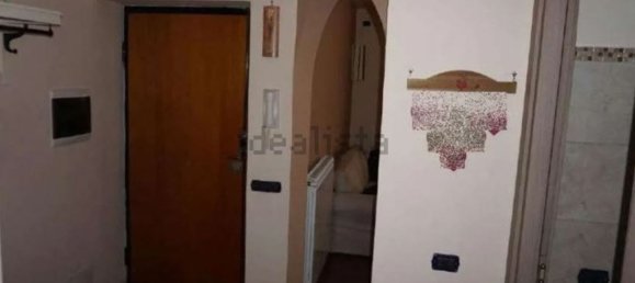 3 rooms Apartment in Rome, Italy No. 200346 5