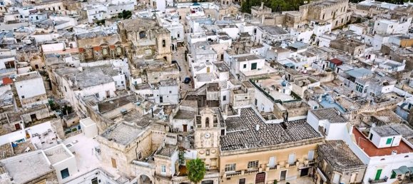 Земельный участок 8300м² в Каровиньо, Италия № 153102 11