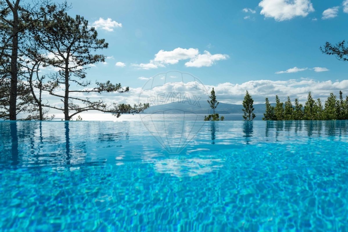 4 غرف نوم منزل في Madalena, Portugal رقم 45337