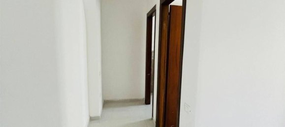 3-salle Appartement à Syracuse, Italy No. 250074 9