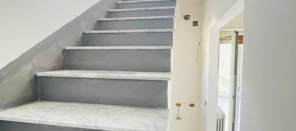 3-salle Appartement à Syracuse, Italy No. 250074 10